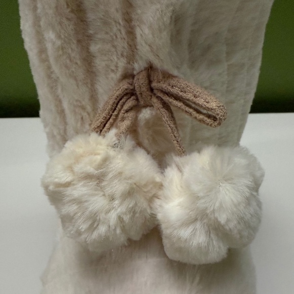 Cozy Faux Fur Slipper Boot - Picture 3 of 7
